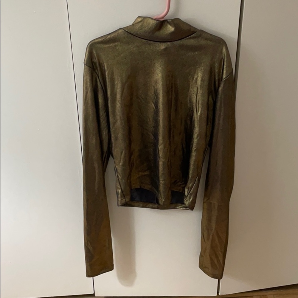 Cropped turtle neck